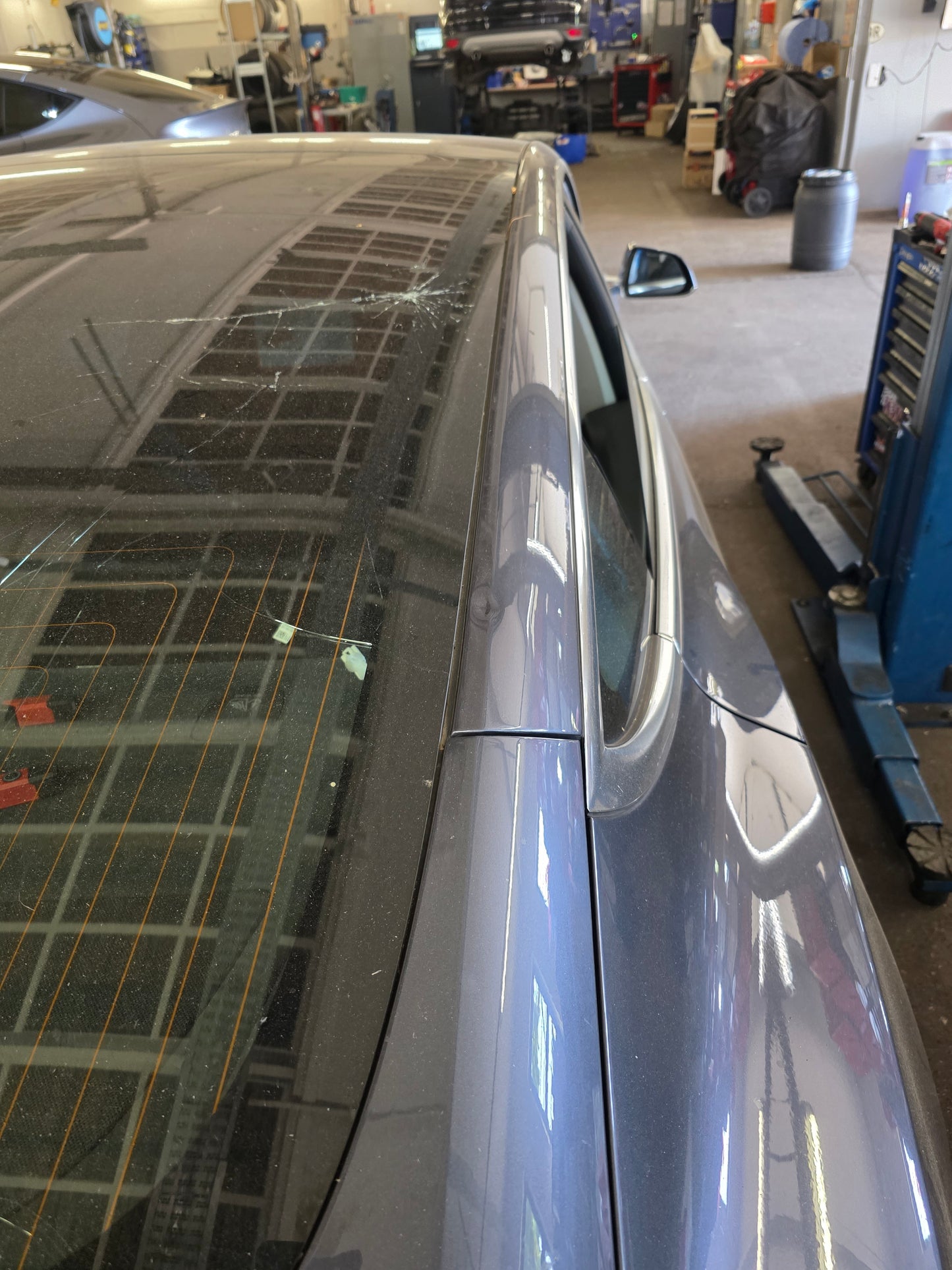 Scheiben und Glas Service für alle Tesla Modelle