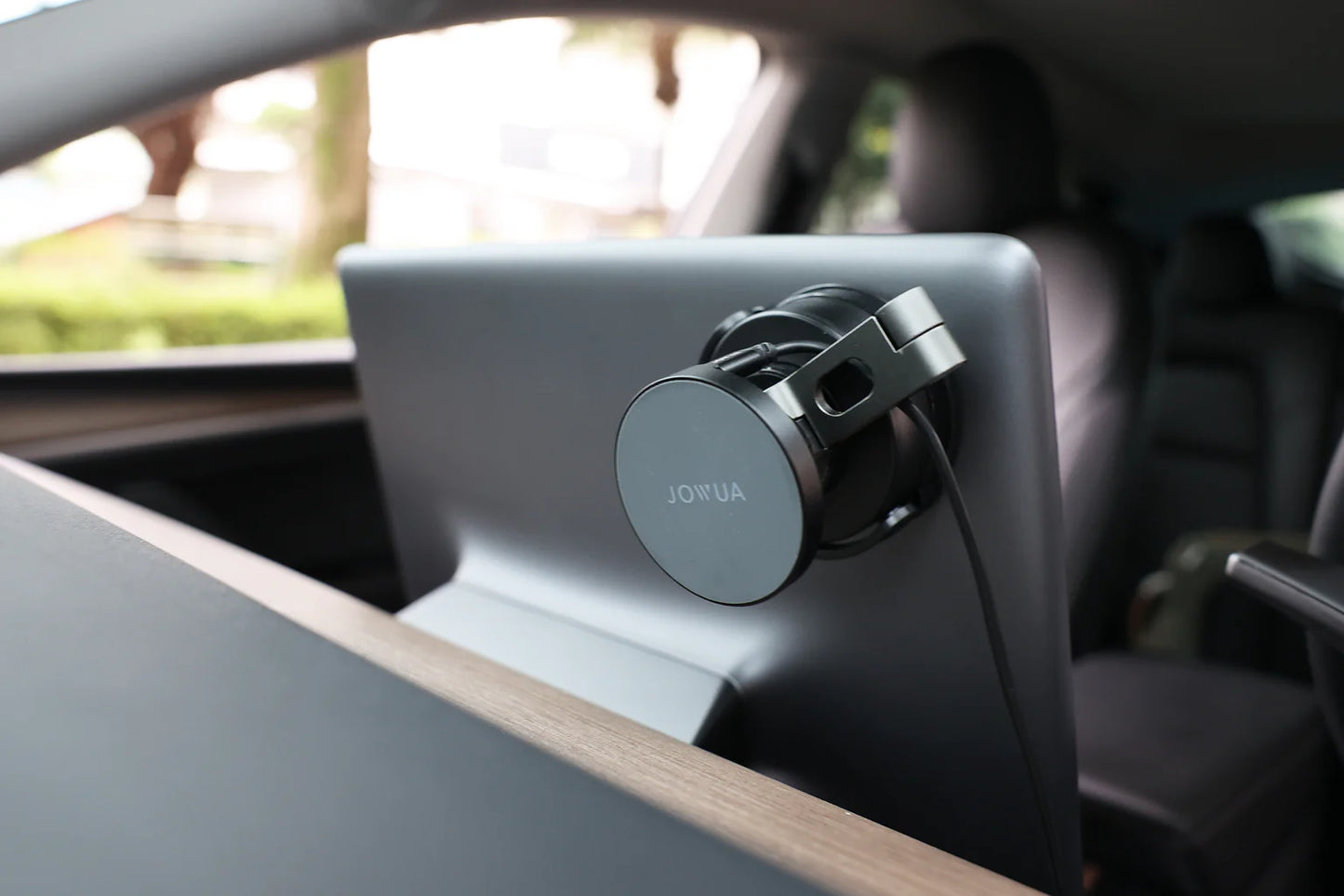 Unsichtbare Tesla Handyhalterung mit Qi2 kabellosem Laden für Tesla S/3/X/Y (MagSafe)