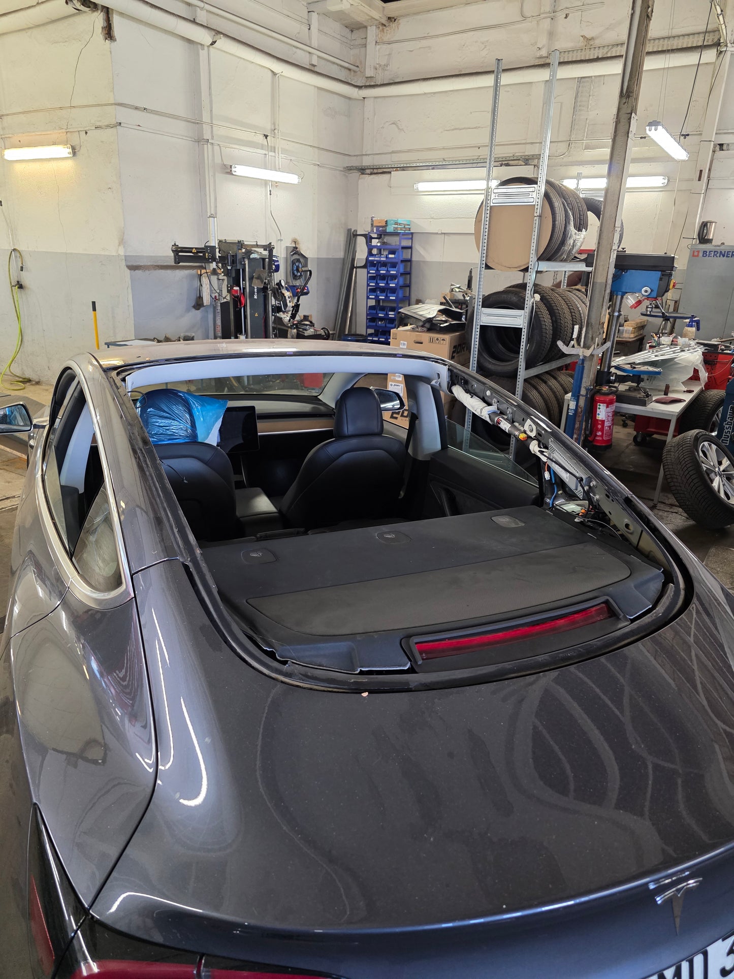 Scheiben und Glas Service für alle Tesla Modelle