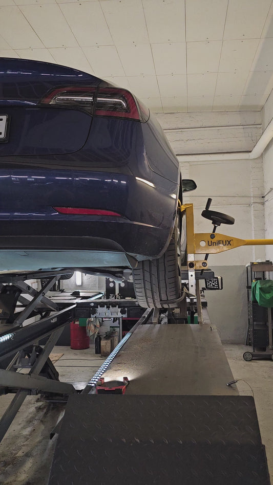 AMPTech® Fahrzeugcheck "End Garantie Check" für Ihren Tesla Model S/3/X/Y.