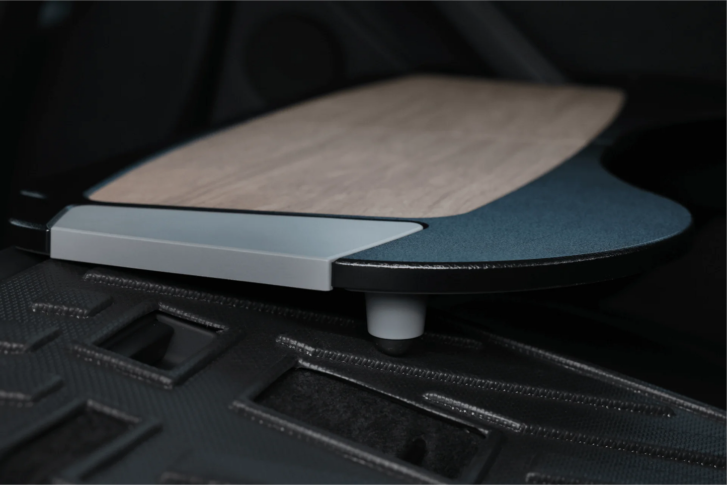 Faltbares Autotablett für Tesla S/E/X/Y nicht für das Model 3 Highland passend.